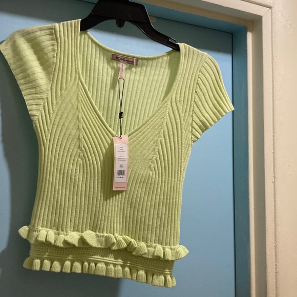 BCBG Generation color Butterfly peplum top - Picture 1 of 8